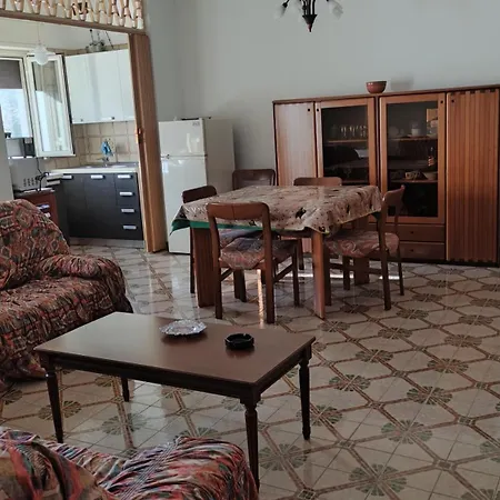 Arredato Appartement *